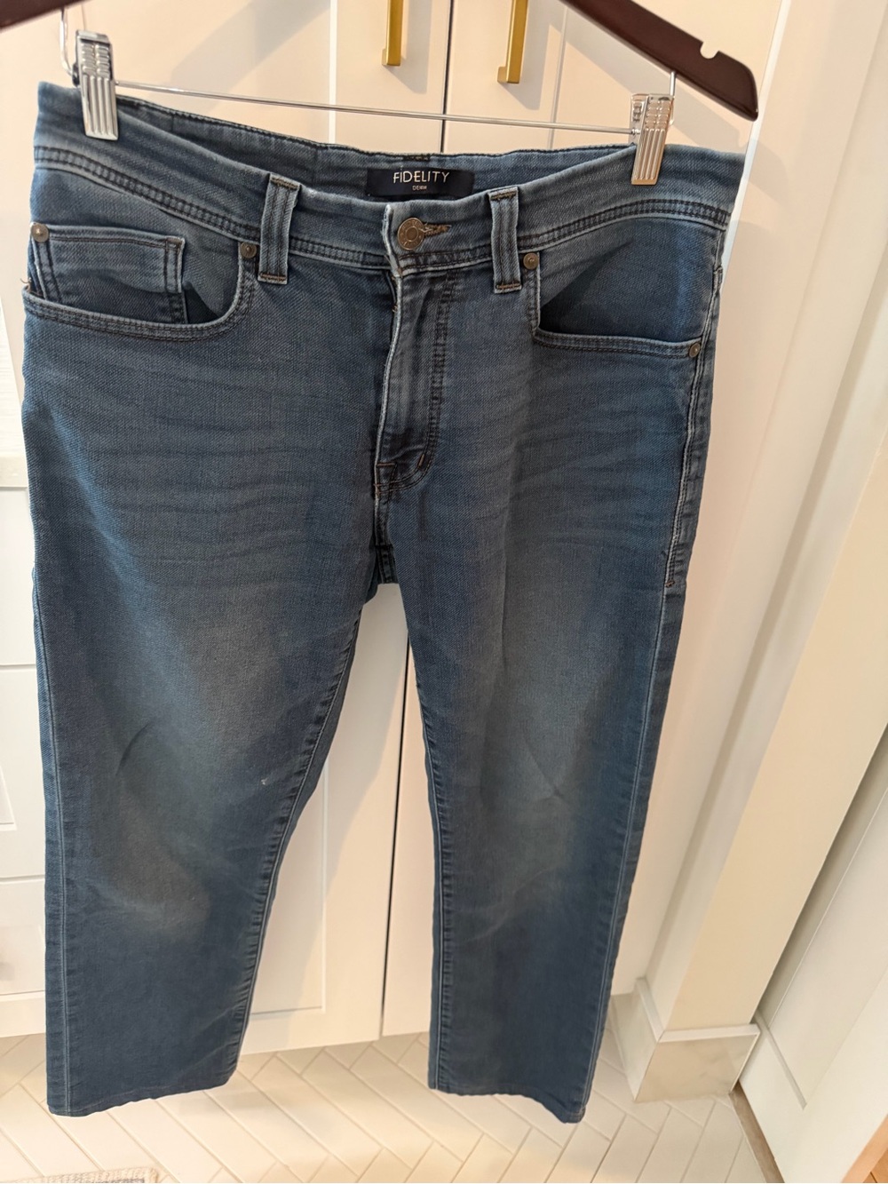Fidelity Men's Slim Straight Jeans in Medium Blue Wash